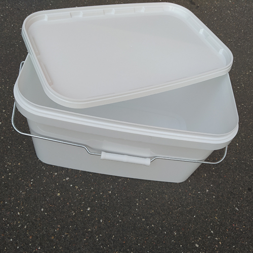 Ведро контейнер 11 л./1 шт. прямоугольный, с крышкой, белый, металлическая ручка. (арт. 100376)