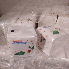 Салфетки бумажные белые, Ромашка 100 листов жесткая пачка (арт. 100530б)